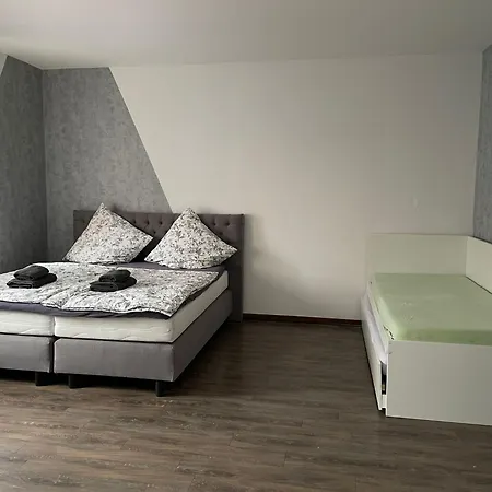 M&m Duesseldorf Apartment Neuss