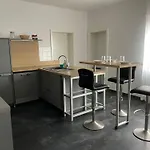 M&m Duesseldorf Apartament *